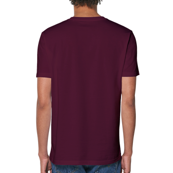 Backside of the Yoast SEO T-shirt in purple colour